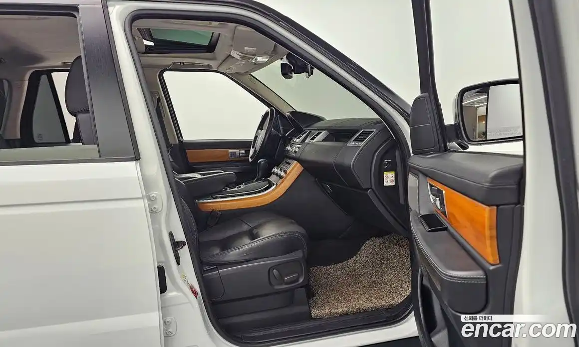 Land Rover Range-Rover Sport 2011 3.0 Автомат в Москве № 213727, фото 3