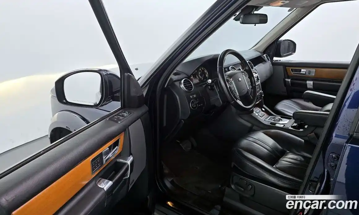 Land Rover Discovery 2015 3.0 Автомат в Москве № 213812, фото 8