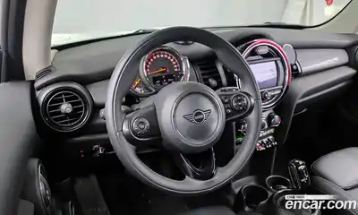Mini Cooper 2021 1.5 Автомат в Москве № 214082, миниатюра 11