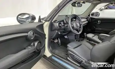 Mini Cooper 2021 1.5 Автомат в Москве № 214082, миниатюра 2