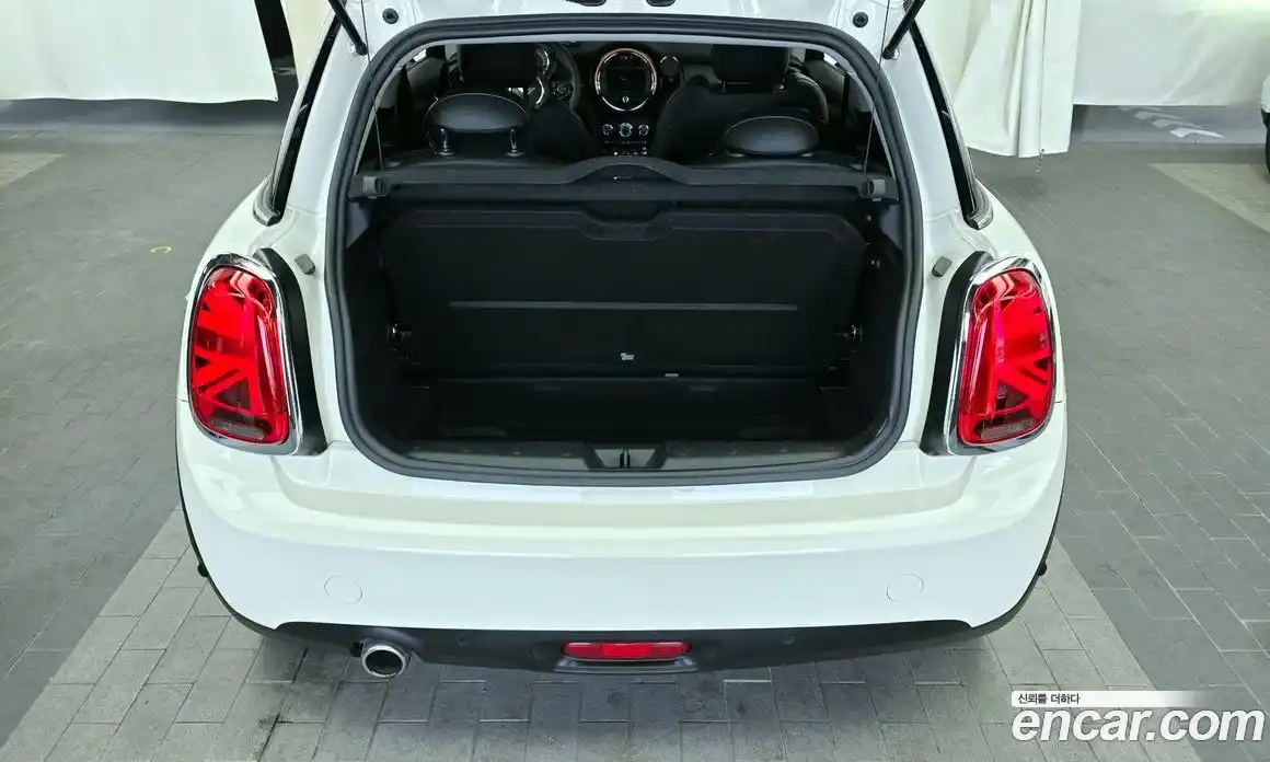 Mini Cooper 2021 1.5 Автомат в Москве № 214082, фото 10