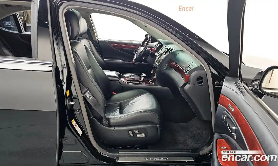 Lexus LS 2009 5.0 Автомат в Москве № 214719, фото 20