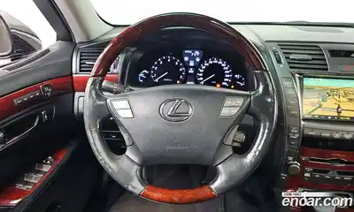 Lexus LS 2009 5.0 Автомат в Москве № 214719, миниатюра 8