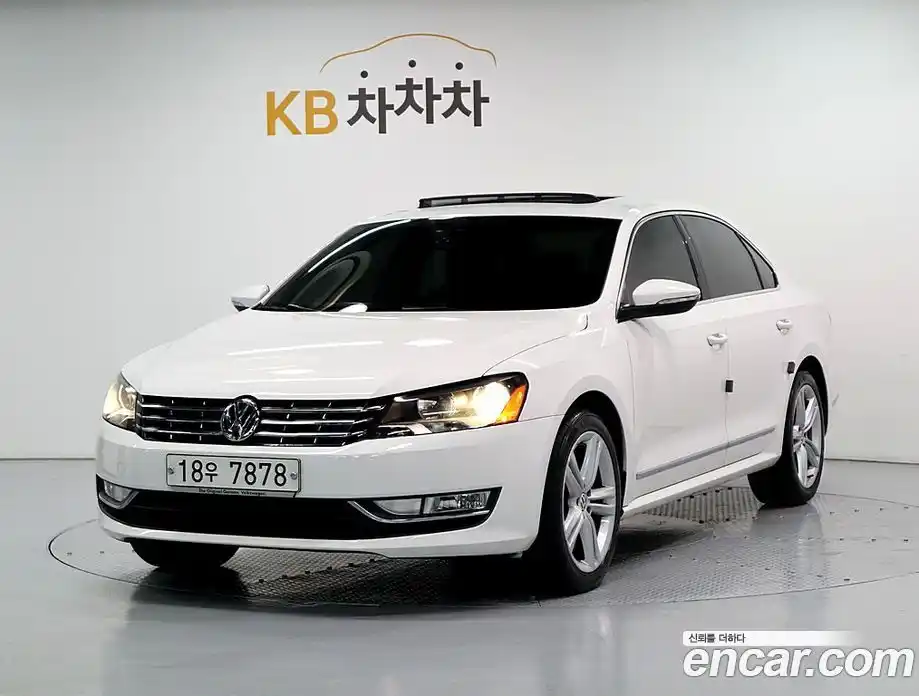 Volkswagen Passat 2015 2.0 Автомат в Москве № 215092, фото 1