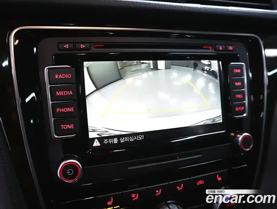 Volkswagen Passat 2015 2.0 Автомат в Москве № 215092, фото 13