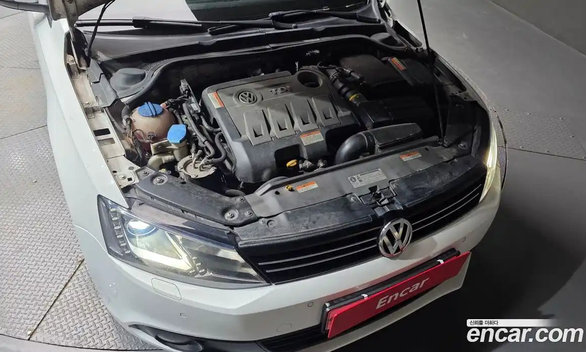 Volkswagen Jetta 2014 2.0 Автомат в Москве № 215374, фото 20