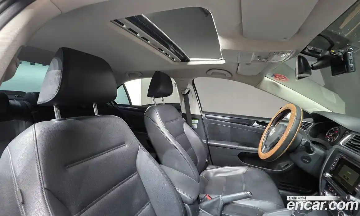 Volkswagen Jetta 2014 2.0 Автомат в Москве № 215374, фото 3