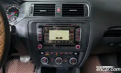 Volkswagen Jetta 2014 2.0 Автомат в Москве № 215374, миниатюра 4