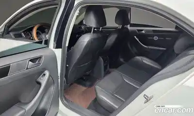 Volkswagen Jetta 2014 2.0 Автомат в Москве № 215374, миниатюра 8