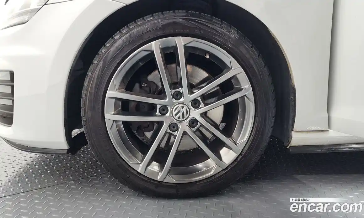 Volkswagen Golf 2015 2.0 Автомат в Москве № 219872, фото 5