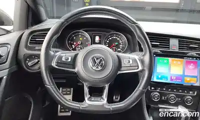 Volkswagen Golf 2015 2.0 Автомат в Москве № 219872, миниатюра 6