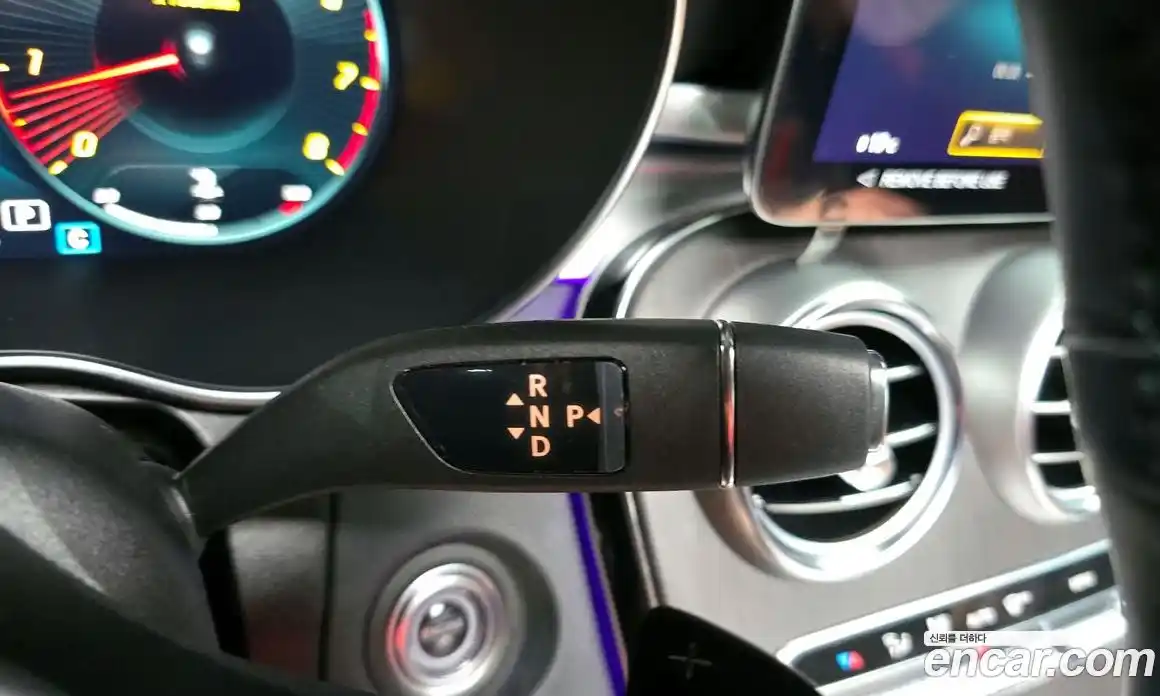 Mercedes-Benz GLC-Class 2023 2.0 Автомат в Москве № 220557, фото 4