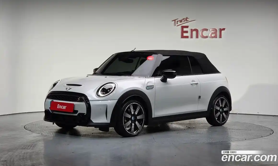 Mini Cooper Convertible 2023 2.0 Автомат в Москве № 221867, фото 12