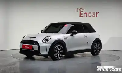 Mini Cooper Convertible 2023 2.0 Автомат в Москве № 221867, миниатюра 12