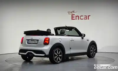 Mini Cooper Convertible 2023 2.0 Автомат в Москве № 221867, миниатюра 3