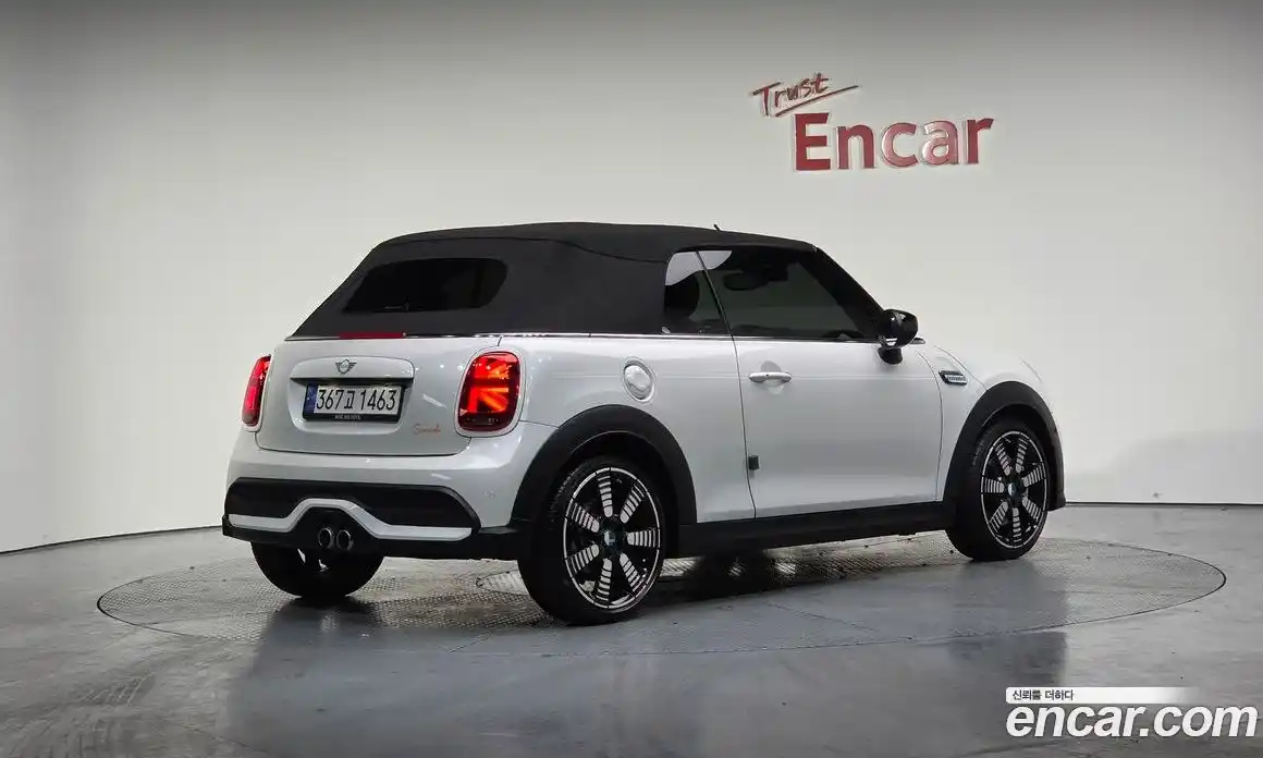 Mini Cooper Convertible 2023 2.0 Автомат в Москве № 221867, фото 6