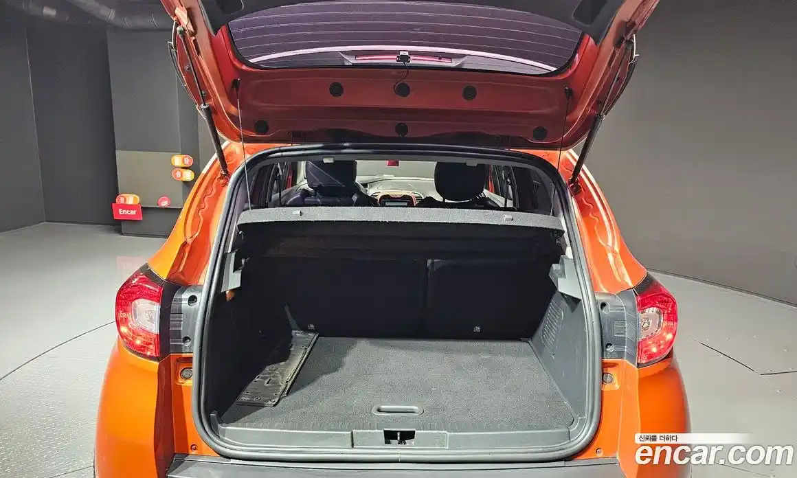 Renault QM3 2015 1.5 Автомат в Москве № 224309, фото 15