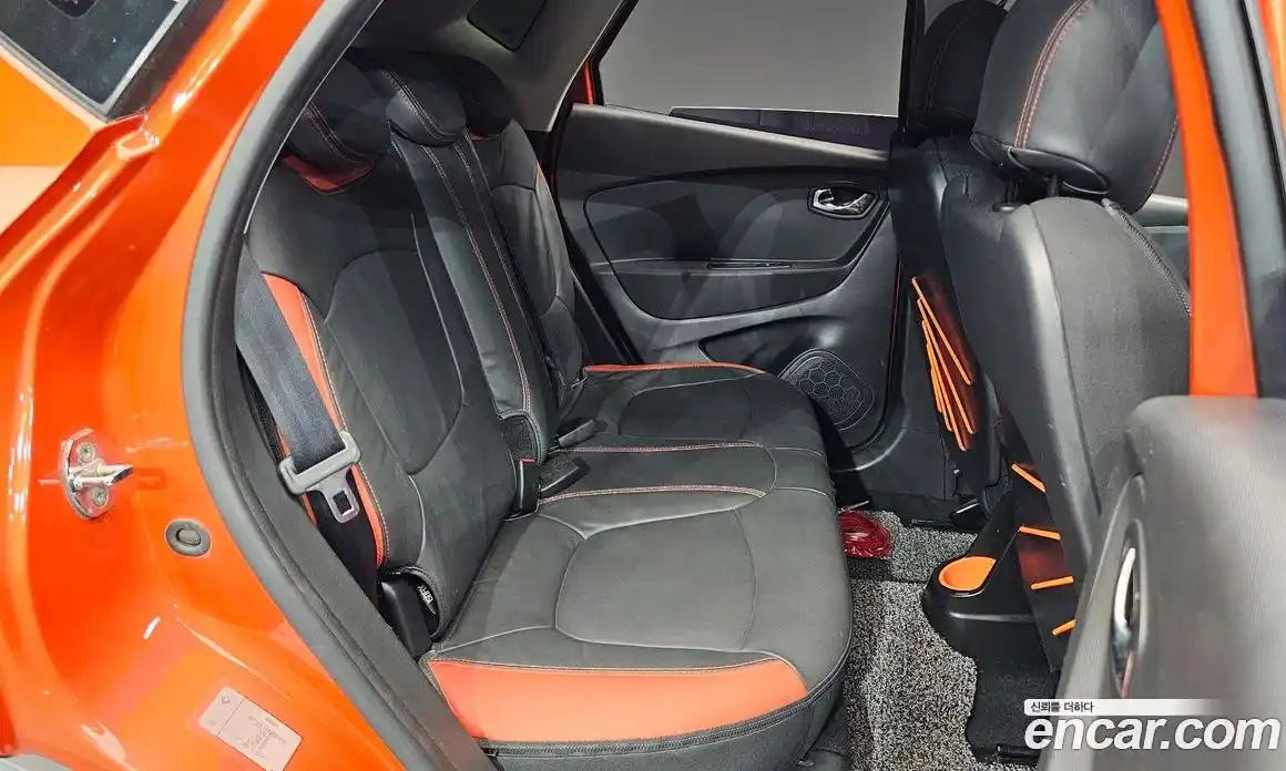 Renault QM3 2015 1.5 Автомат в Москве № 224309, фото 9