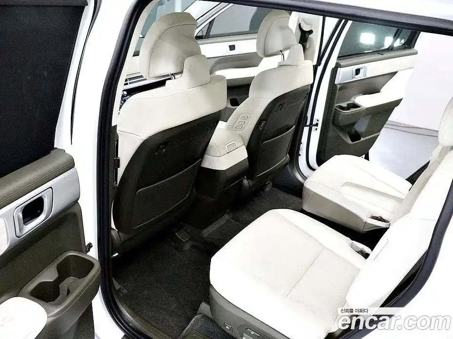 Hyundai Santa Fe 2024 2.5 Автомат в Москве № 224504, фото 11