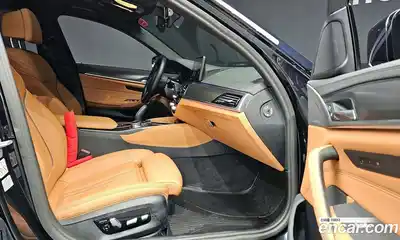 BMW 5-Series 2023 2.0 Автомат в Москве № 228410, миниатюра 2