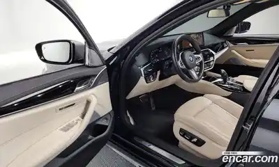 BMW 5-Series 2022 4.4 Автомат в Москве № 229237, миниатюра 11