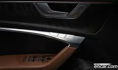 Audi A6 2022 2.0 Автомат в Москве № 229937, миниатюра 2