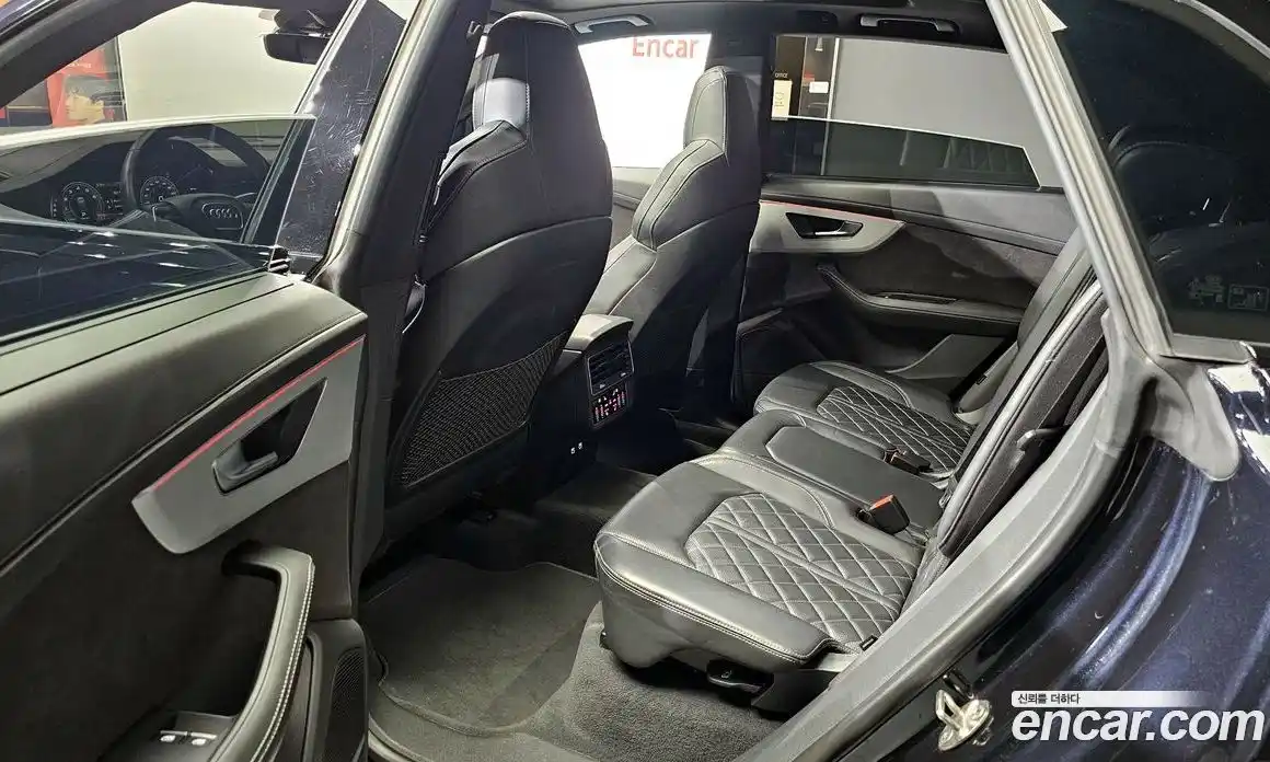 Audi Q8 2021 3.0 Автомат в Москве № 230136, фото 17