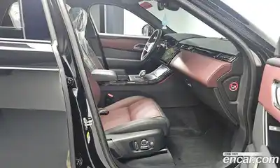 Land Rover Range-Rover Velar 2025 3.0 Автомат в Москве № 231145, миниатюра 10