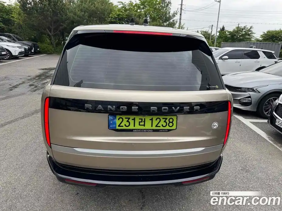 Land Rover Range-Rover 2023 4.4 Автомат в Москве № 231330, фото 5