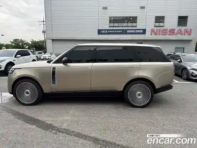 Land Rover Range-Rover 2023 4.4 Автомат в Москве № 231330, миниатюра 7