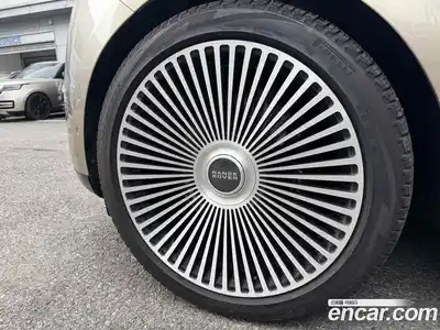 Land Rover Range-Rover 2023 4.4 Автомат в Москве № 231330, миниатюра 10