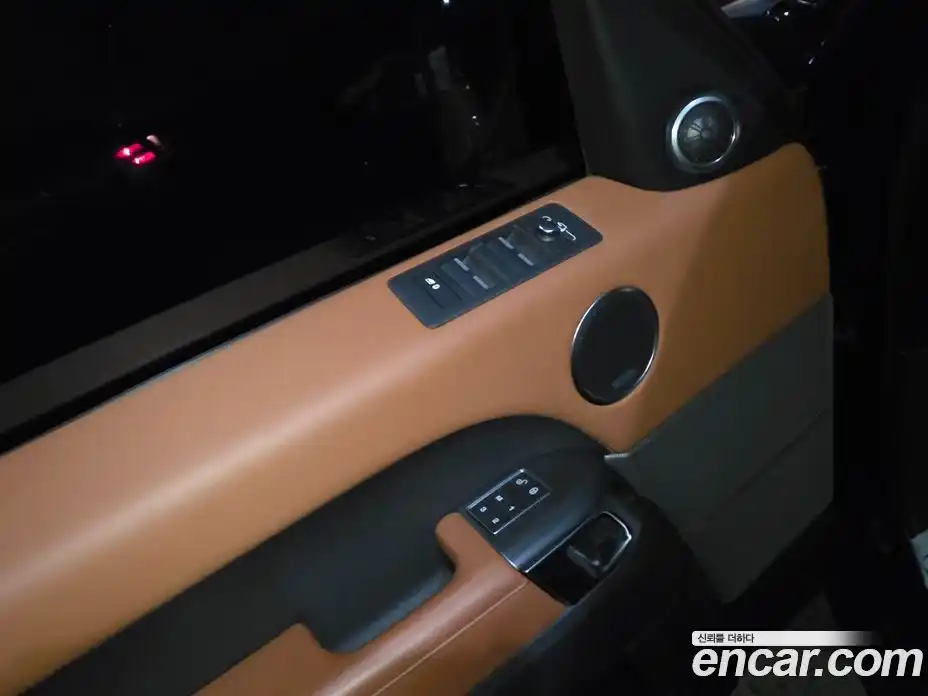 Land Rover Range-Rover Sport 2017 3.0 Автомат в Москве № 231349, фото 17