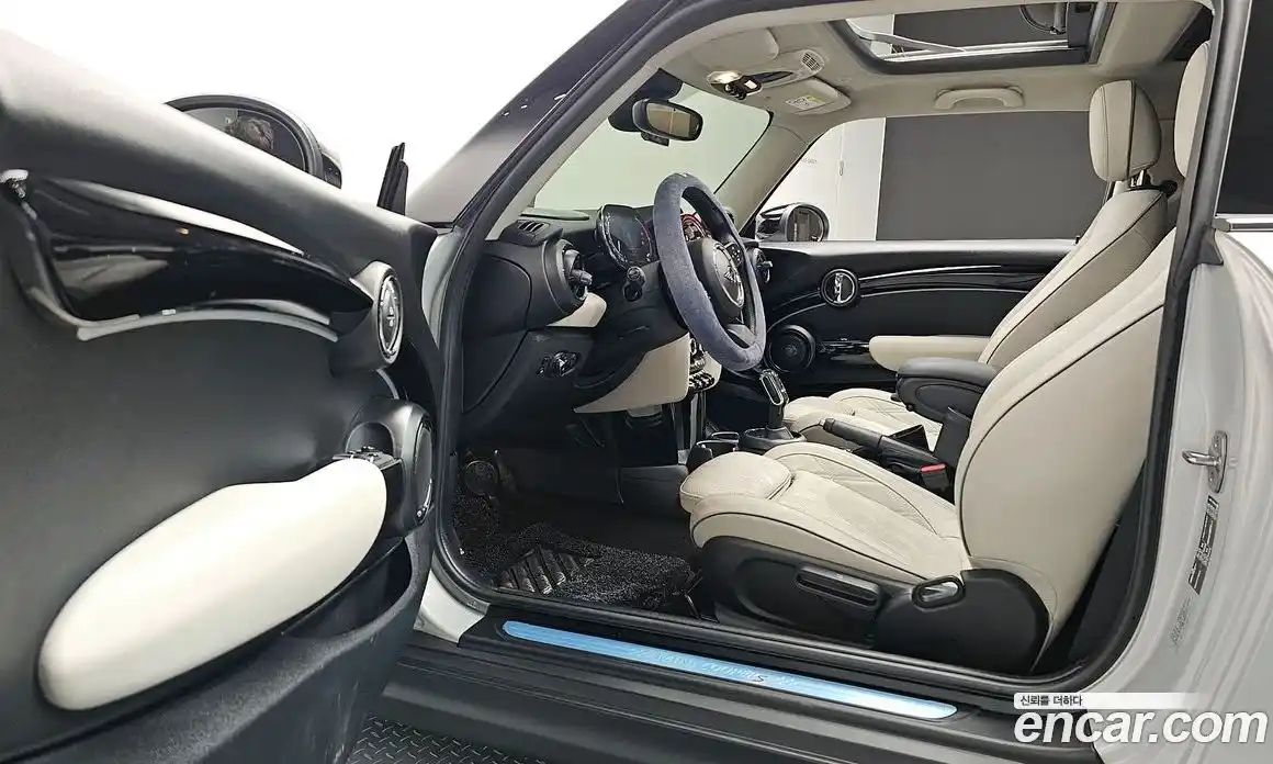 Mini Cooper 2023 2.0 Автомат в Москве № 231489, фото 3