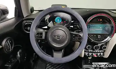 Mini Cooper 2023 2.0 Автомат в Москве № 231489, миниатюра 9
