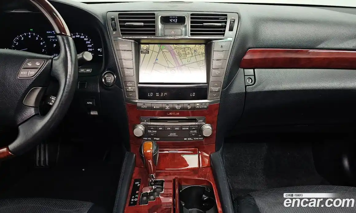 Lexus LS 2010 4.6 Автомат в Москве № 231979, фото 16