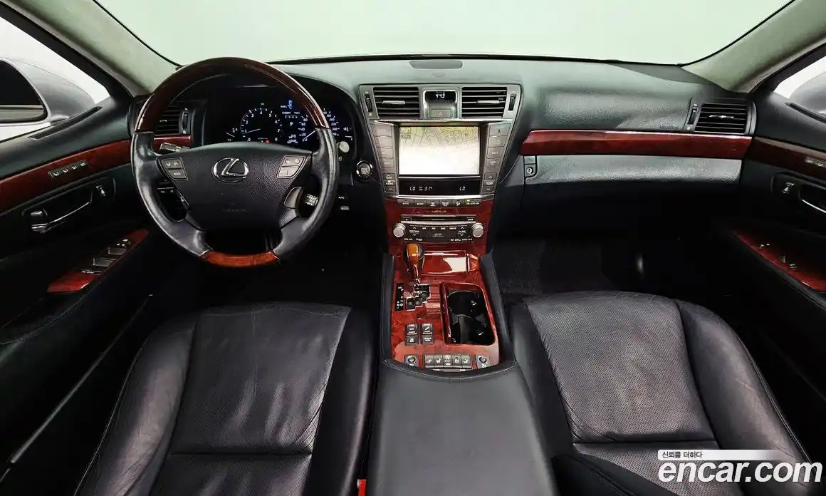 Lexus LS 2010 4.6 Автомат в Москве № 231979, фото 7