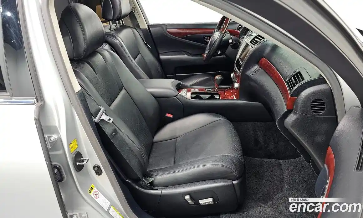 Lexus LS 2010 4.6 Автомат в Москве № 231979, фото 10