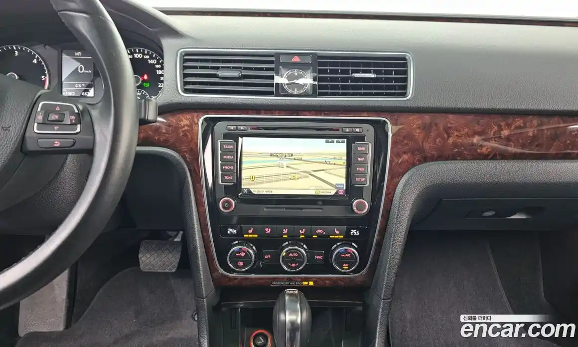 Volkswagen Passat 2013 2.0 Автомат в Москве № 232093, фото 14