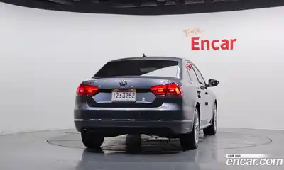 Volkswagen Passat 2013 2.0 Автомат в Москве № 232093, миниатюра 4