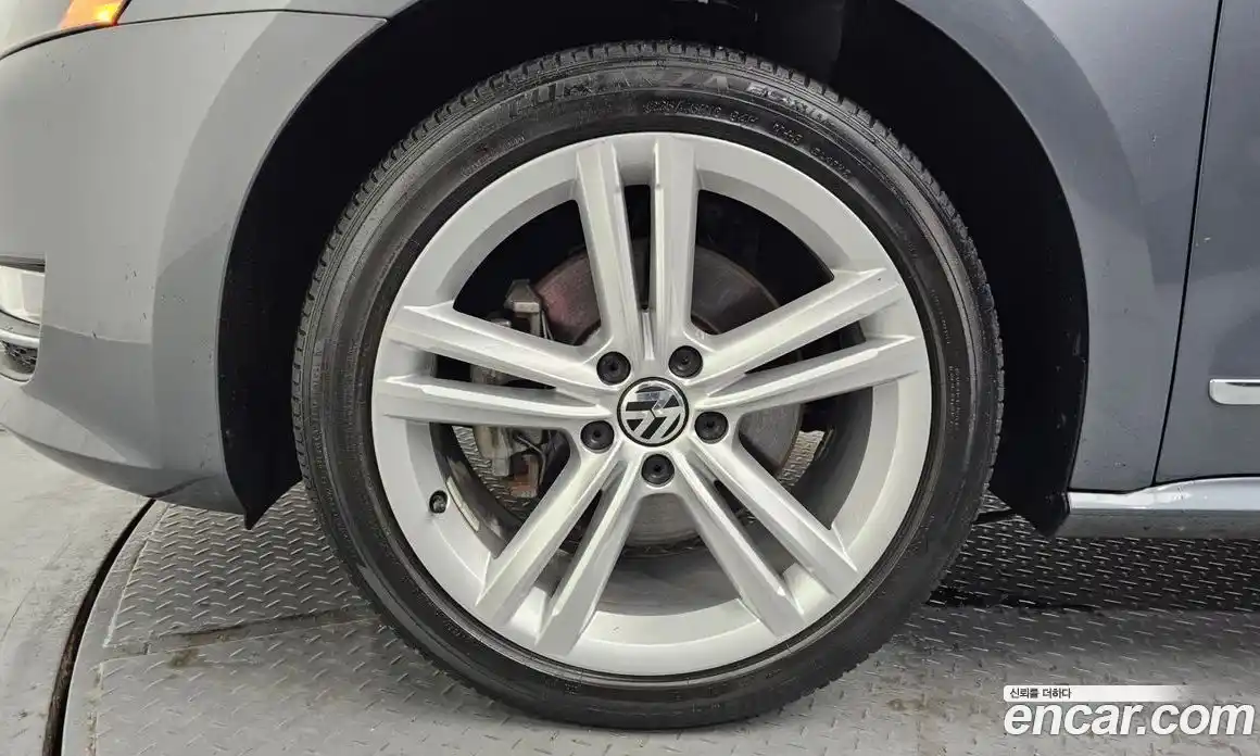 Volkswagen Passat 2013 2.0 Автомат в Москве № 232093, фото 5