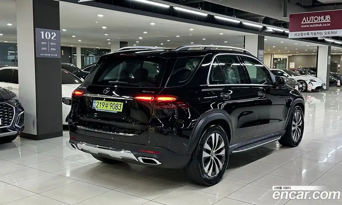 Mercedes-Benz GLE-Class 2025 2.0 Автомат в Москве № 237821, фото 3