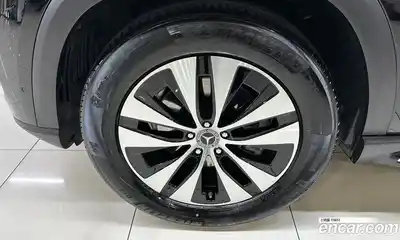 Mercedes-Benz GLE-Class 2025 2.0 Автомат в Москве № 237821, миниатюра 5