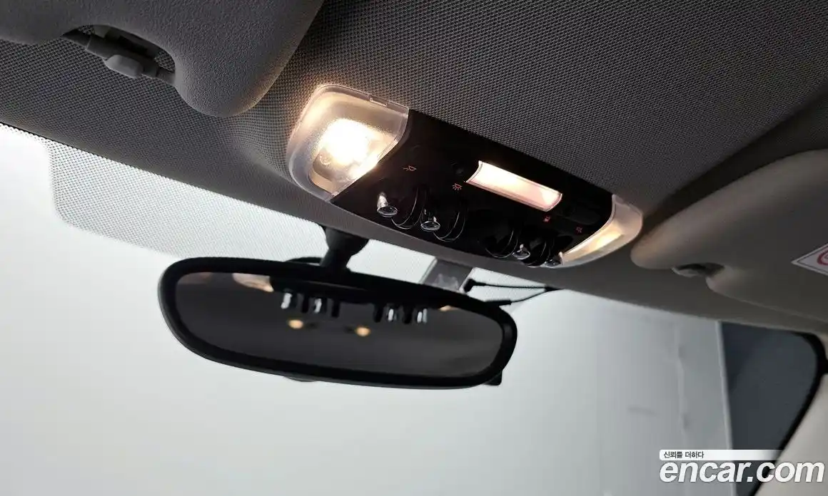 Mini Cooper 2017 1.5 Автомат в Москве № 253365, фото 18