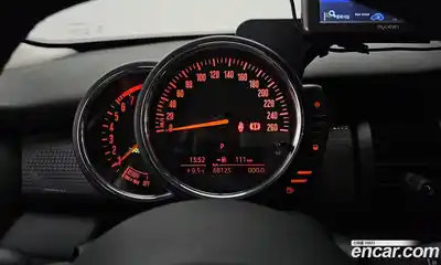 Mini Cooper 2017 1.5 Автомат в Москве № 253365, миниатюра 8
