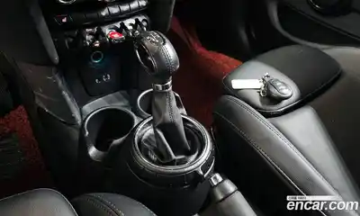 Mini Cooper 2017 1.5 Автомат в Москве № 253365, миниатюра 9