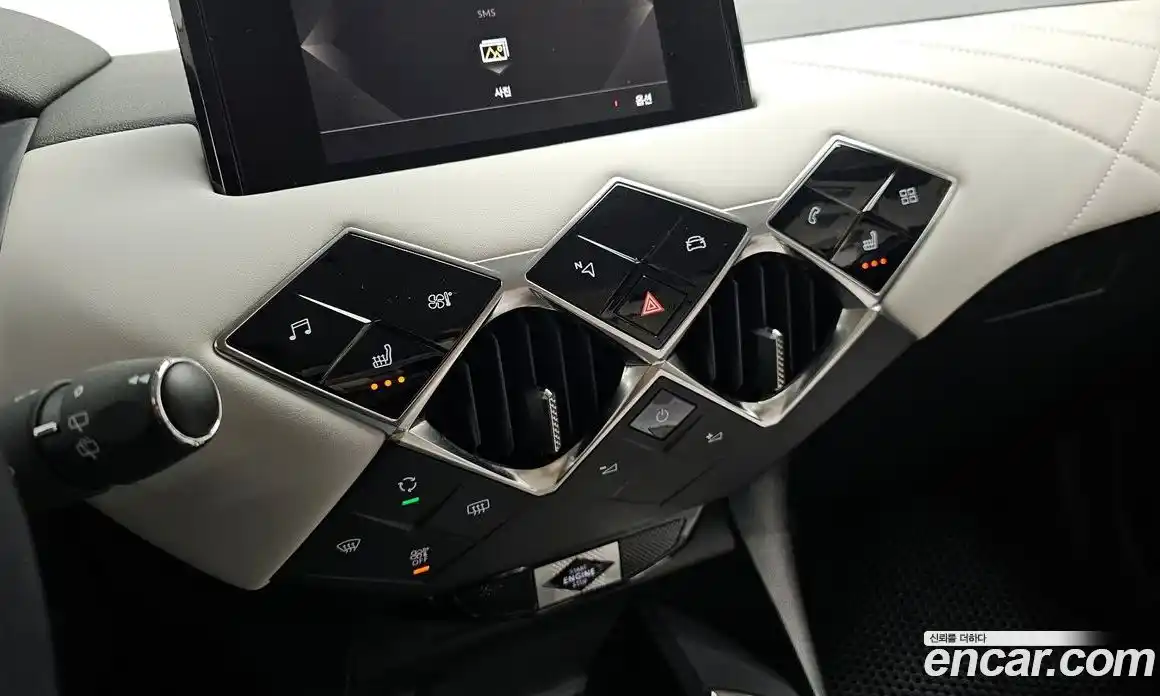 Citroen DS3 2021 1.5 Автомат в Москве № 256787, фото 19