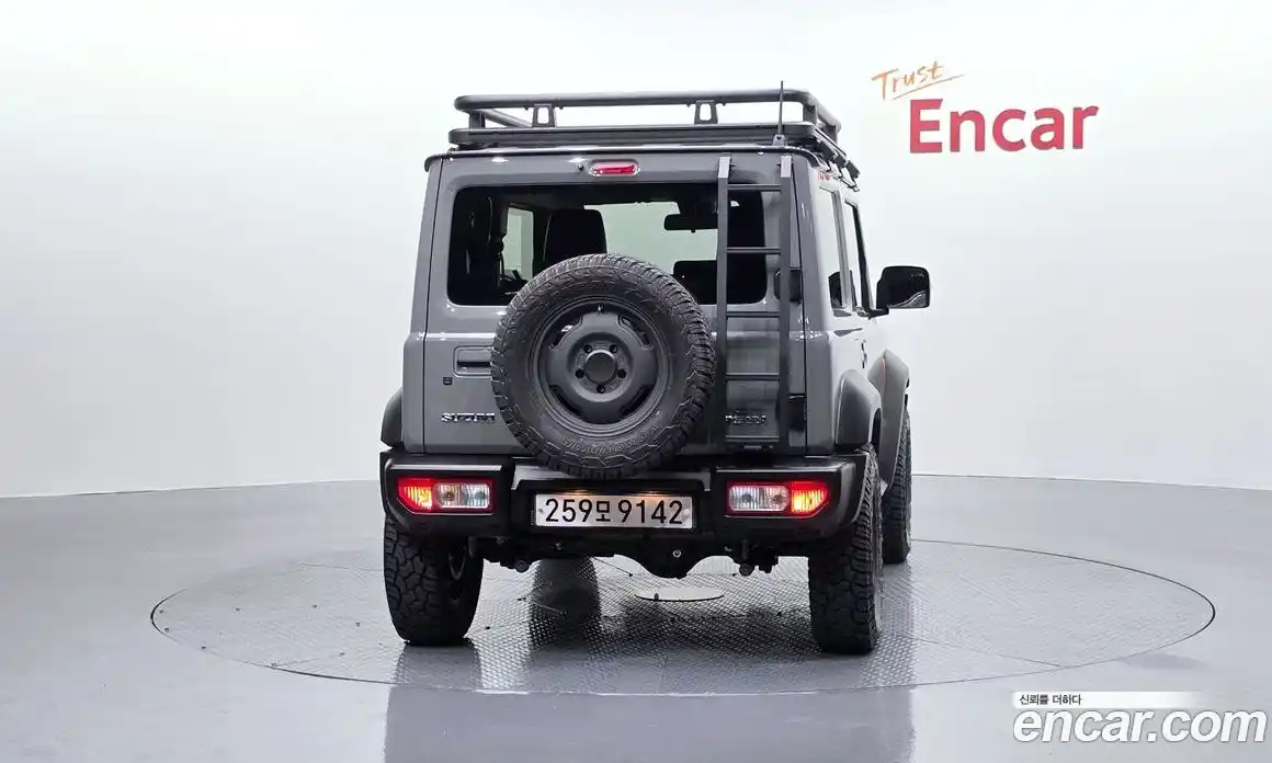 Suzuki Jimny 2024 1.5 Автомат в Москве № 257685, фото 4