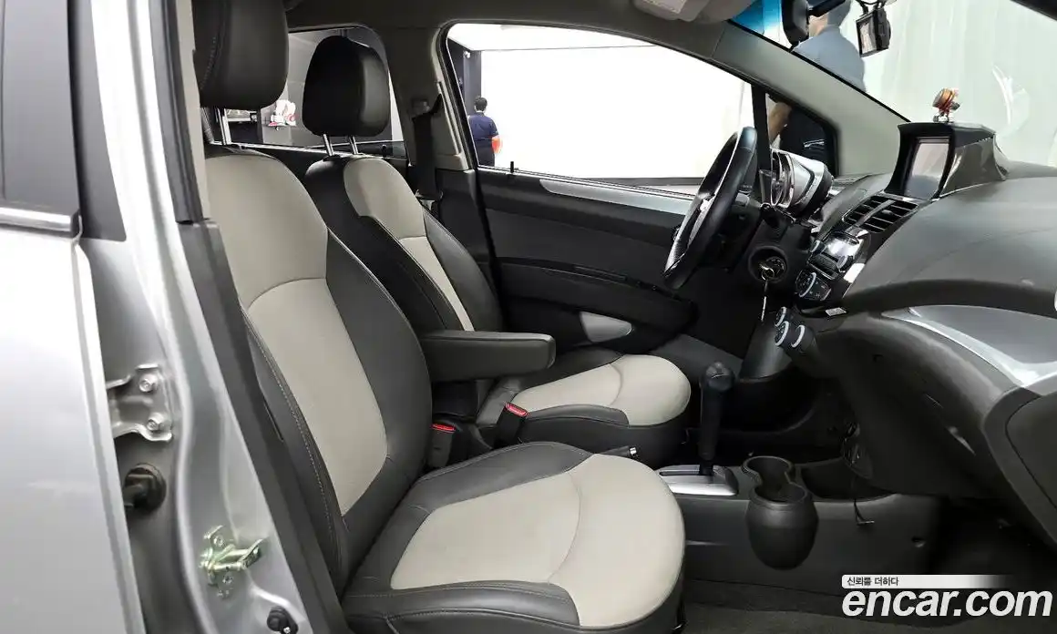 Chevrolet Spark 2014 1.0 Автомат в Москве № 26477, фото 8