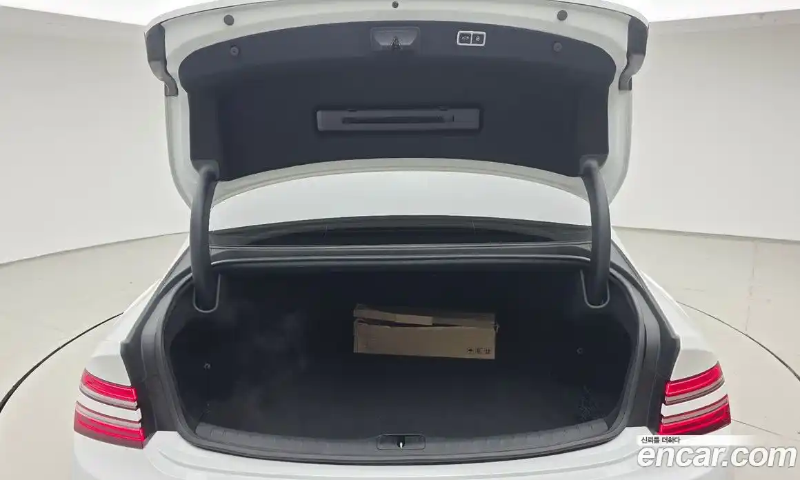 Genesis G80 2024 2.5 Автомат в Москве № 26640, фото 14