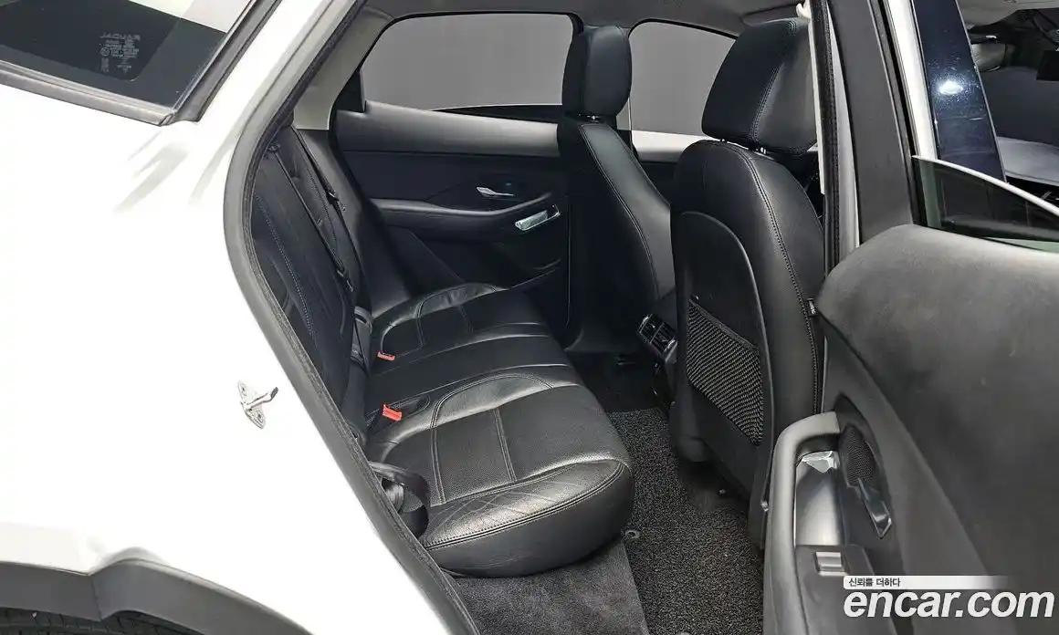 Jaguar E-Pace 2019 2.0 Автомат в Москве № 268052, фото 12